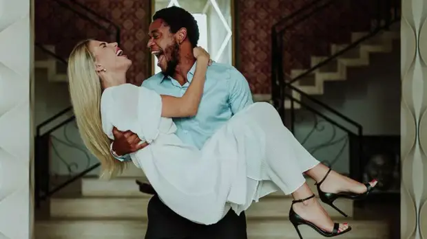 Русская жена экс-футболиста «Спартака» Адриано рассказала об угрозах из-за цвета кожи мужа