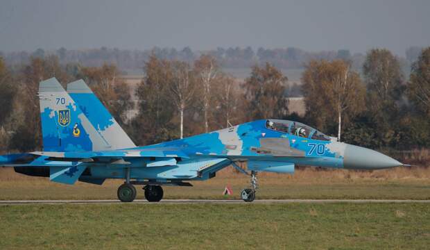 Российские летчики сбили украинский истребитель Су-27