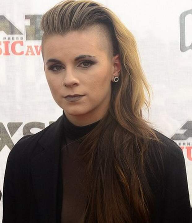 Lynn Gunn Sexy