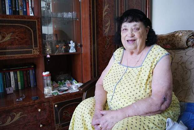 100 лет ставропольчанка Фрума Полевик тщательно следит за собой. Фото: «КП»-Ставрополь