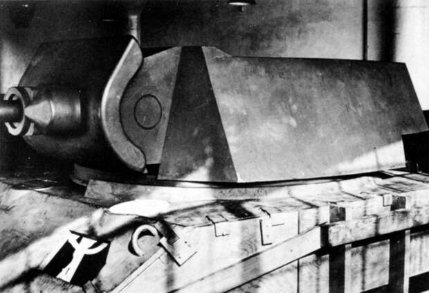 Переработанный HMC T47, на сей раз базирующийся на шасси Light Tank M5 - Быстроходная поддержка для лёгких танков | Военно-исторический портал Warspot.ru