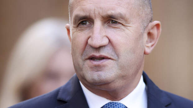 Президент Болгарии Радев решил уйти в отставку