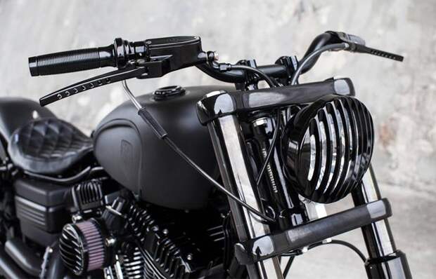 Блочная фара Harley-Davidson Forty-Eight.