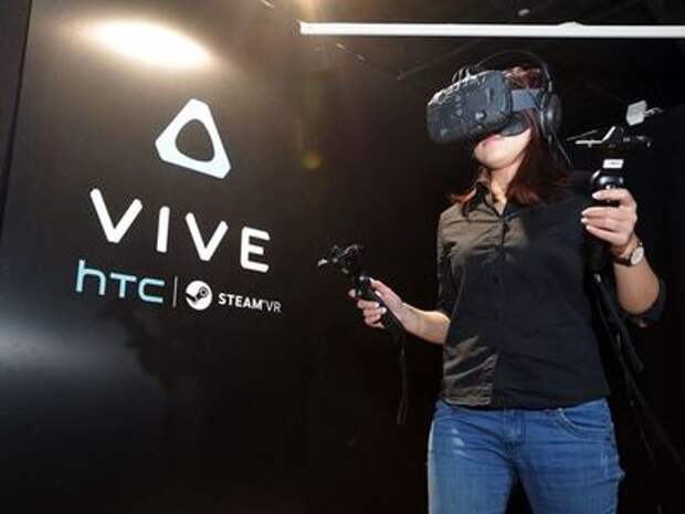 Китаянка в HTC Vive