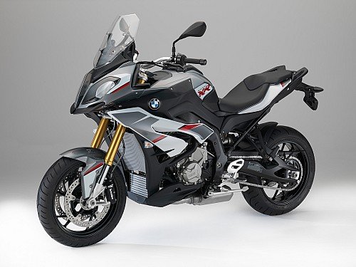 Подразделение BMW Motorrad реализовало 1 580 мотоциклов, заняв 35,4% отечественного рынка мототехники с двигателями объемом свыше 500 см³