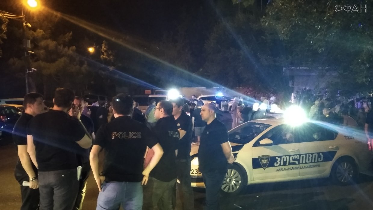 В Тбилиси заявили, что «Габуния не грузин, и даже не мужчина» В Тбилиси заявили, что «Габуния не грузин, и даже не мужчина»
