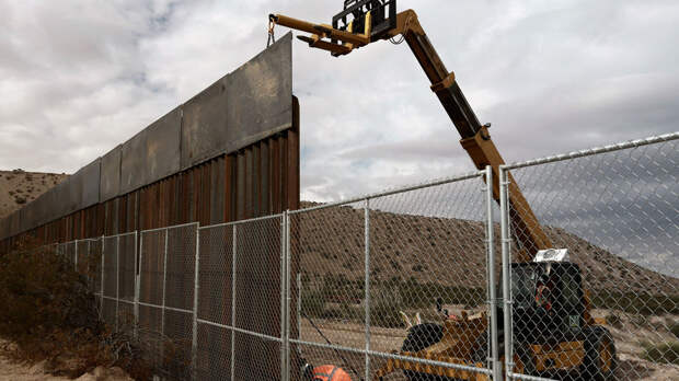 Трамп все-таки построит Стену на границе с Мексикой