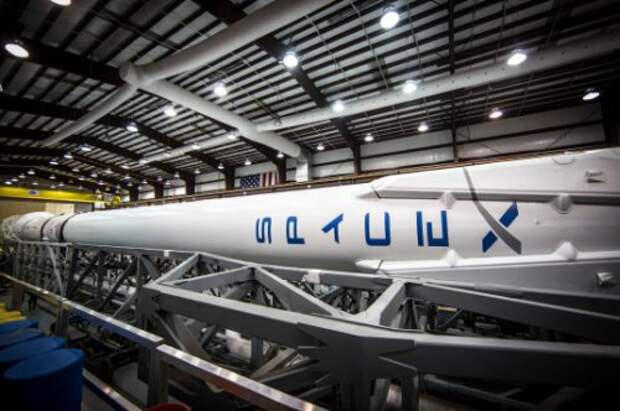 Ракета-носитель Falcon 9R компании SpaceX Ракета-носитель Falcon 9R компании SpaceX