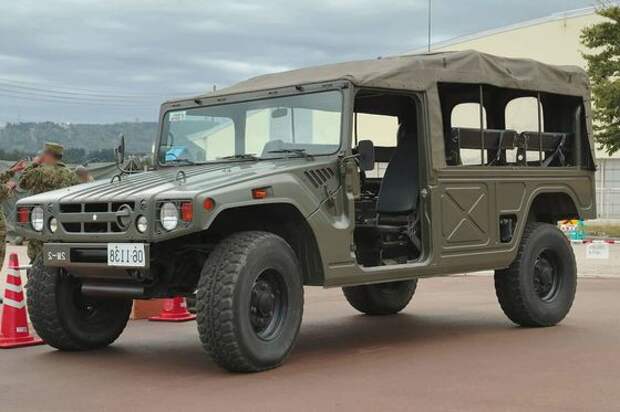 В России начались продажи списанных Toyota Mega Cruiser авто, война