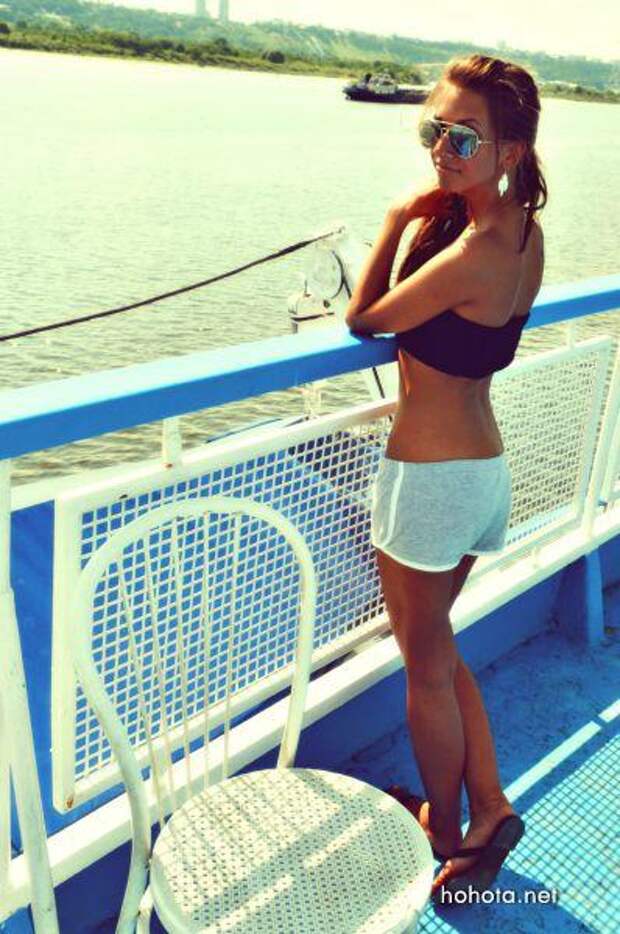 Соблазнительные домашние фотографии красивых девушек (100 фото) Соблазнительные домашние фотографии красивых девушек (100 фото)