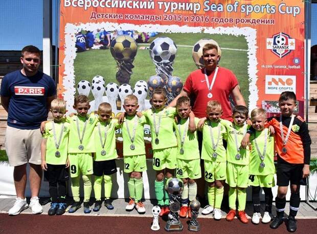 Футболисты «Смены» из Капотни стали серебряными призерами всероссийского турнира