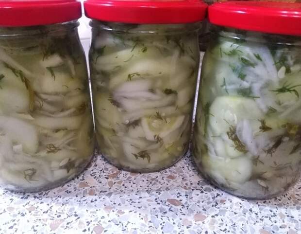 Заготовка из переросших огурцов