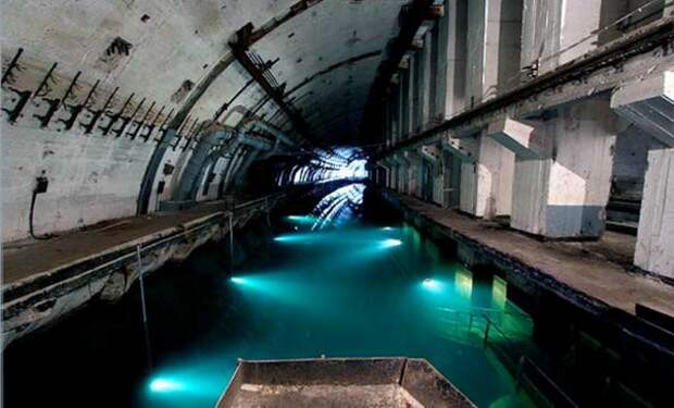 Подземная база подводных лодок в Севастополе (фото с сервиса yandex.ru/images)