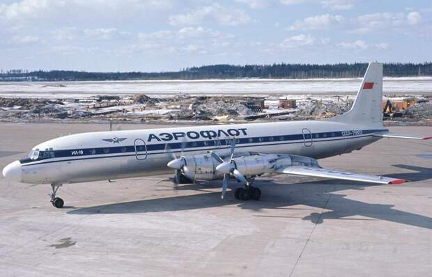 60 лет ветерану. 4 июля 1957 года состоялся первый полет пассажирского самолета «Ил-18»