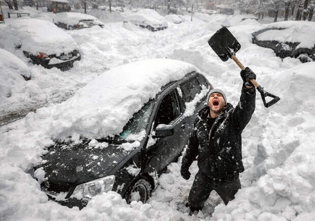 В Дептрансе дали рекомендации для водителей во время снегопада