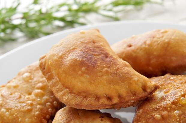 пирожки с фаршем и картошкой