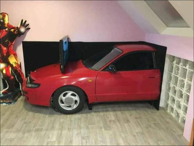 Уникальный гоночный симулятор Уникальный гоночный симулятор