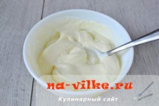 Салат из пекинской капусты с тунцом