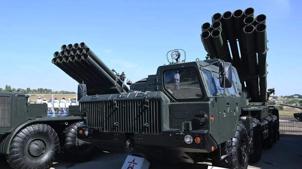 Боевая машина 9А54 реактивной системы залпового огня 9К515 Торнадо-С  - ИноСМИ, 1920, 06.09.2022