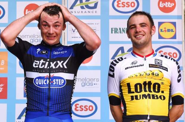Контраст эмоций Ива Лампарта (Etixx-Quick-Step) и Виктора Кэмпенэертса (LottoNl-Jumbo) (фото: Tim de Waele/TDWSport.com)