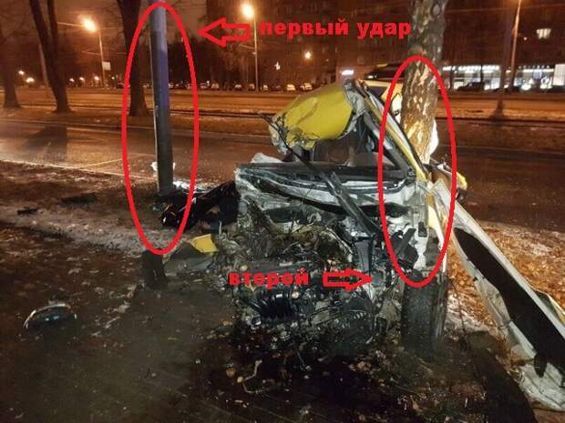 В Москве лихач на такси разогнал свой рыдван до 130 км/ч и не справился с управлением, водителя остановил лишь столб