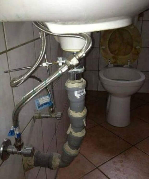 Пирамидка из кусков трубы. Пирамидка из кусков трубы.
