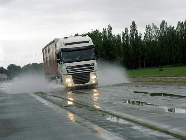 В Ростовской области введено ограничение на движение для большегрузов