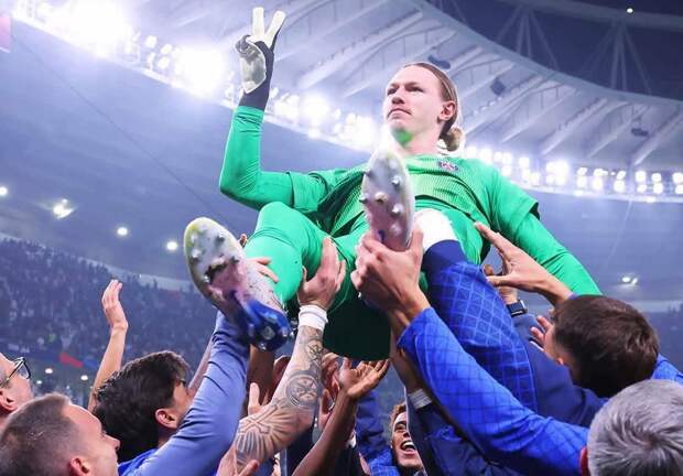 Сафонов в заявке «ПСЖ» на матч Лиги чемпионов против «Ньюкасла»