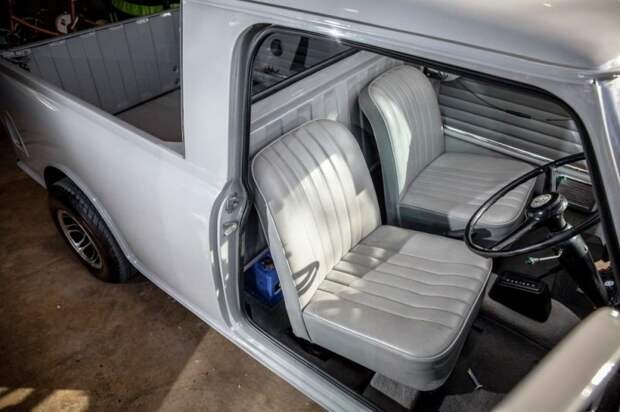 Morris Mini: компактный пикапчик, востановленный в Таиланде Morris Mini, mini, авто, автомобили, восстановление, олдтаймер, пикап, реставрация