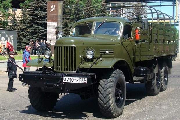 ЗИС-151 - король бездорожья ЗИС-151 - король бездорожья авто, зис, зис-151, советский автопром
