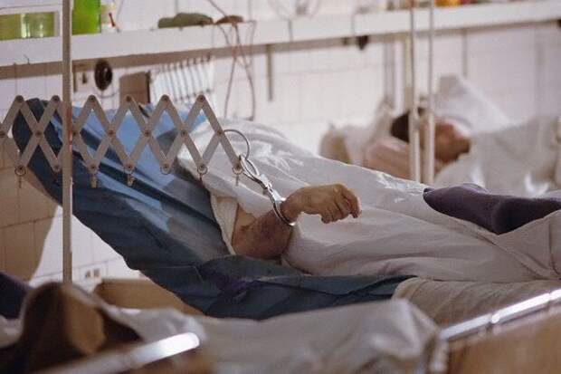8-BodyHandcuffedtoHospitalBeds.jpg 8-BodyHandcuffedtoHospitalBeds.jpg