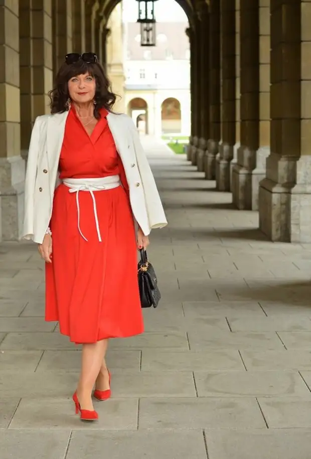 Хватит серости, пора быть яркой и модной