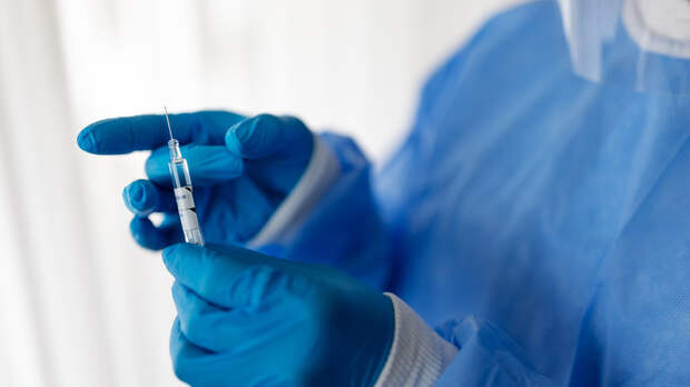 Учёный Лисицын раскрыл механизм действия российской вакцины от рака