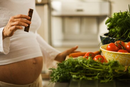 Самые опасные продукты для беременной женщины: это важно знать