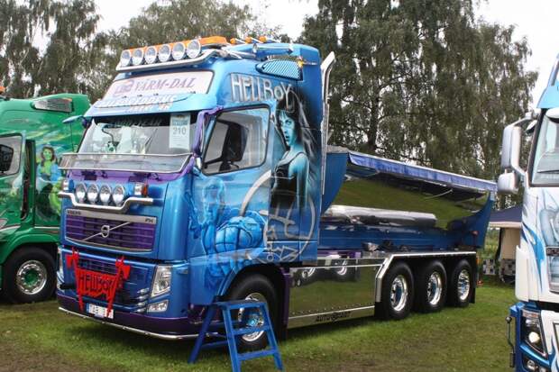 http://3.bp.blogspot.com/-JEWkZPLkz2g/Ti8EkrYfqdI/AAAAAAAAGso/31eWG7hbNjs/s1600/_truck_aerography_006.jpg