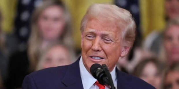 Трамп обозвал европейцев «спекулянтами» Трамп обозвал европейцев «спекулянтами»