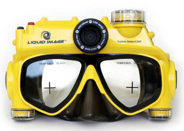 Необычный девайс сочетающий в себе подводную маску и видеокамеру - Liquid Image Explorer.