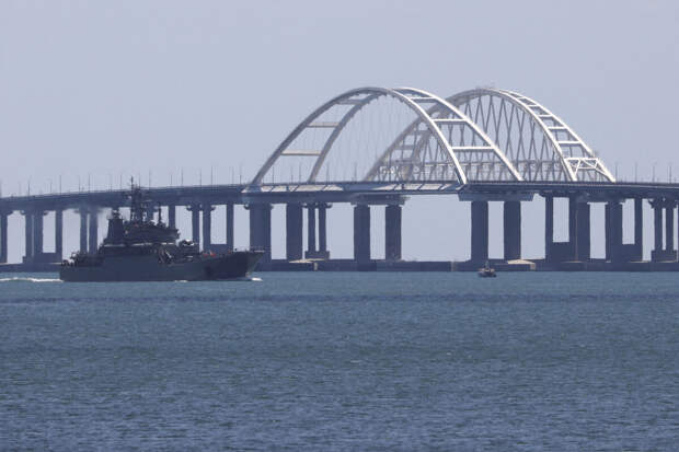 Депутат Гемпель предупредил Киев о последствиях попыток атак на Крымский мост