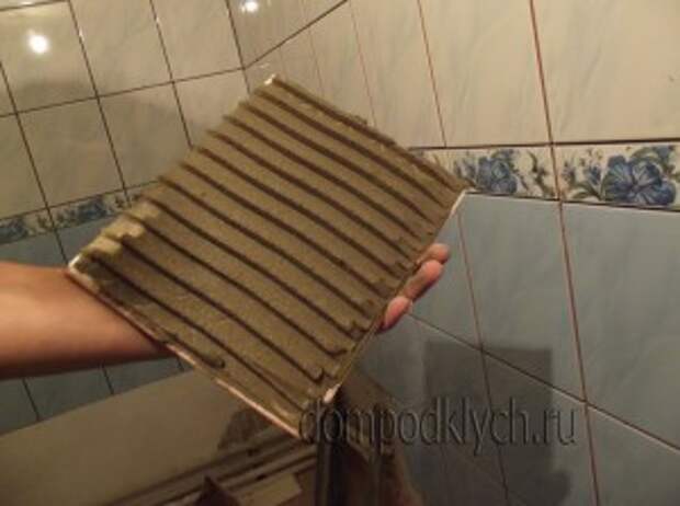 Укладка кафельной плитки на стену