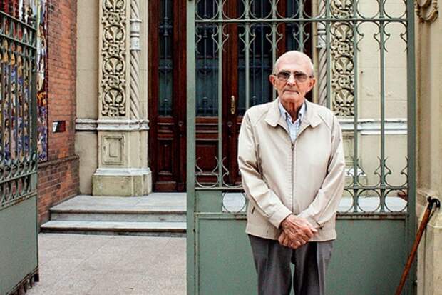 Александр Янушевский живет в Аргентине 67 лет, но общается в основном с русскими rr0915_032-1.jpg Фото: Анна Титова Александр Янушевский живет в Аргентине 67 лет, но общается в основном с русскими rr0915_032-1.jpg Фото: Анна Титова