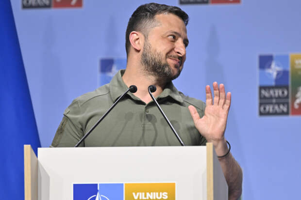 Укро-политолог: Наглая дипломатия имени Зеленского больше не работает