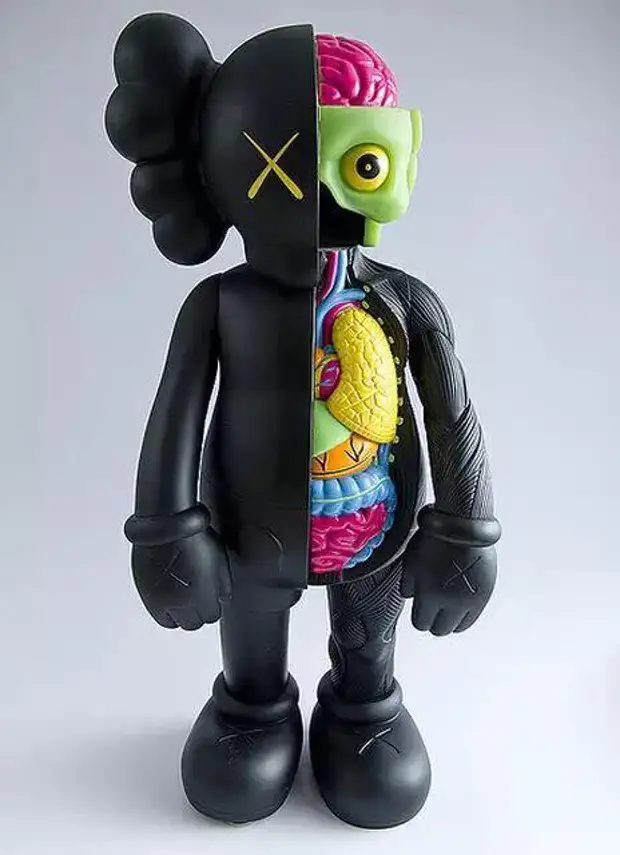 Фигурки kaws. Игрушка KAWS Original fake. Игрушка KAWS ORIGINALFAKE Companion. Кавс куклы KAWS. Кавс бирбрик.