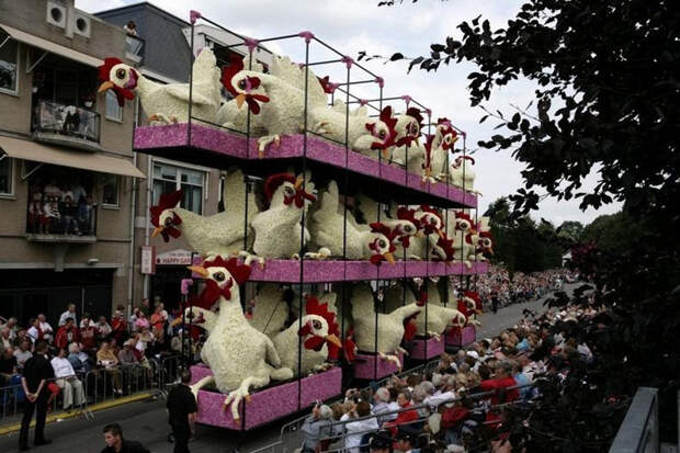 Скульптуры из цветов flowersculptures 12 Грандиозные скульптуры из цветов в голландском Зюндерте