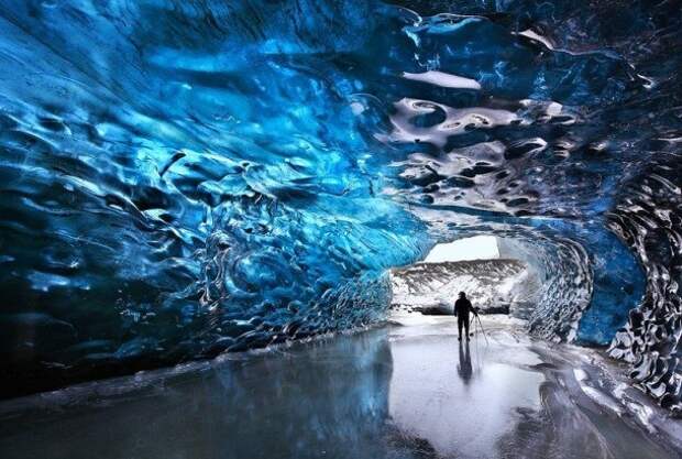 Skaftafell-ice-cave-610x411