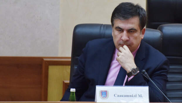 Михаил Саакашвили перед вручением ему удостоверения главы Одесской области. Архивное фото