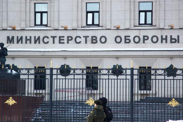 Минобороны показало видео с вернувшимися из украинского плена бойцами