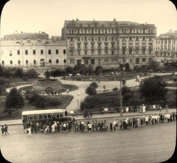 Москва. Театральная площадь