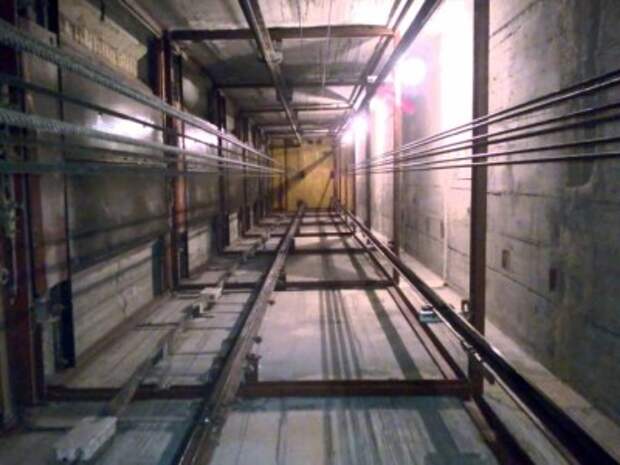 Трагедия во Владимире: девушка упала в шахту лифта с 14 этажа