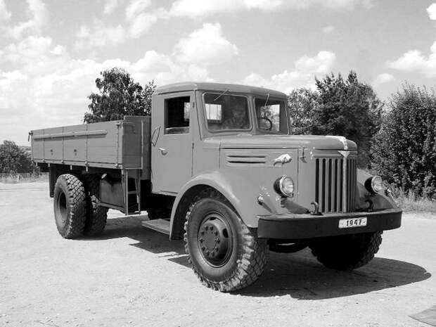 МАЗ 200 - первый большегрузный автомобиль в СССР  $200, автомобиль, большегрузный, маз, первый, ссср