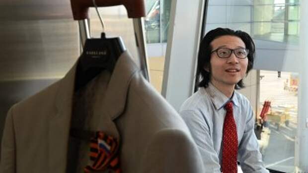 В аэропорту Шереметьево уже второй месяц живет японский журналист Тэтсуя Або